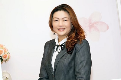 理 事 林佳蓉